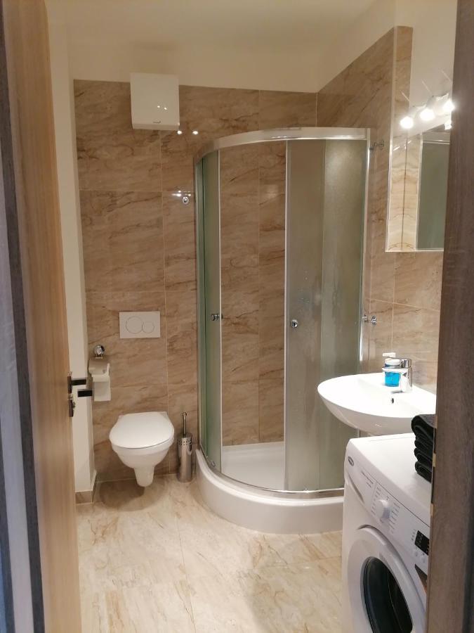 Brand New Studio Apartment # 45 With Free Parking In The City Center Prag Exterior foto