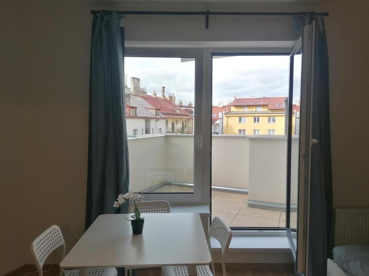 Brand New Studio Apartment # 45 With Free Parking In The City Center Prag Exterior foto